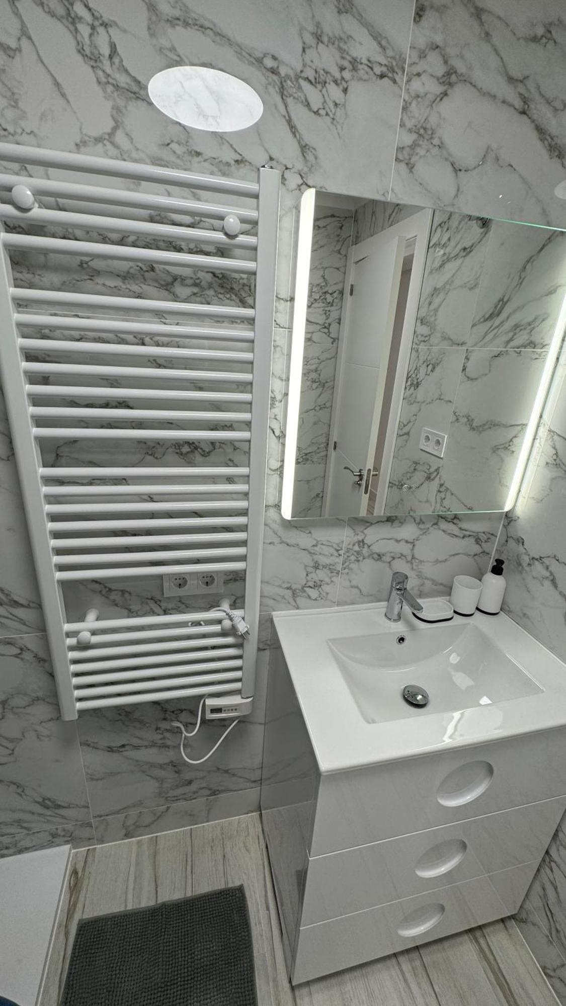 Playa Del Cura Apartment With 2 Bedrooms 托雷维耶哈 外观 照片